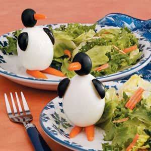 декорация с варени яйца пингвин