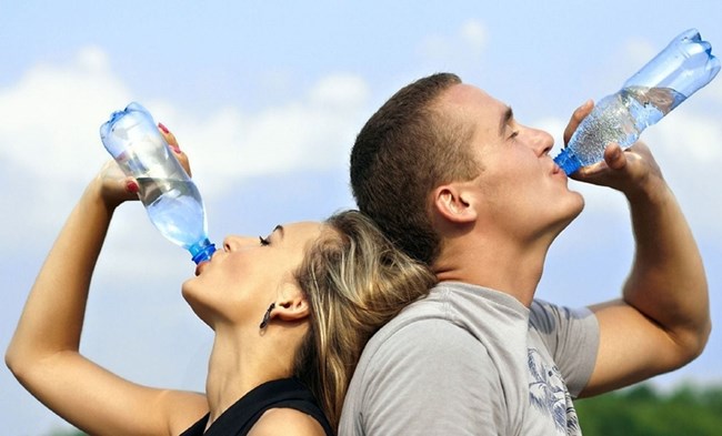 пластмасови бутилки за вода вреди
